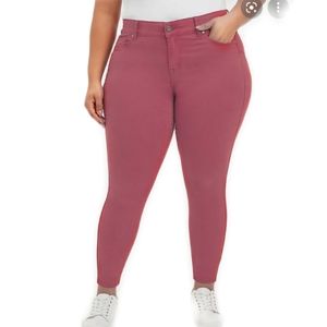 Universal Thread Women's Plus Size Faded Denim Chinos